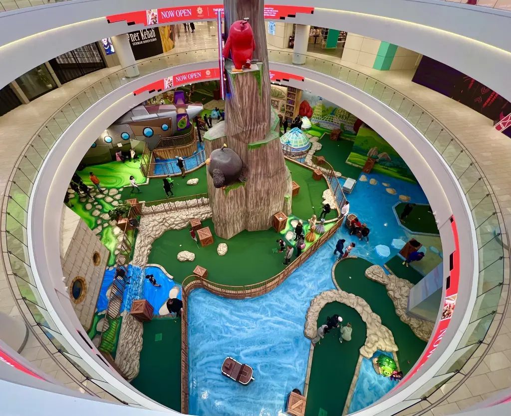 Angry-Birds-Mini-Golf-Overview-scaled.webp